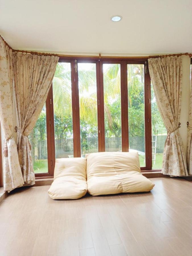 Villa Gathering Yuni Syahla Citaringgul Eksteriør billede