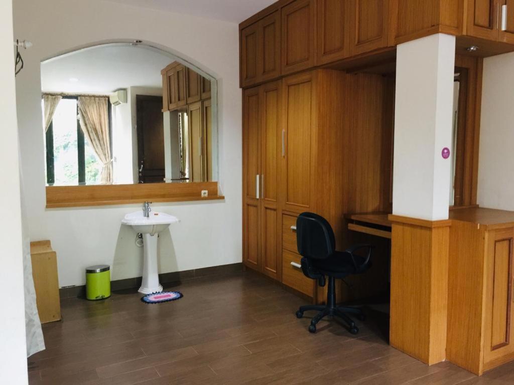 Villa Gathering Yuni Syahla Citaringgul Eksteriør billede