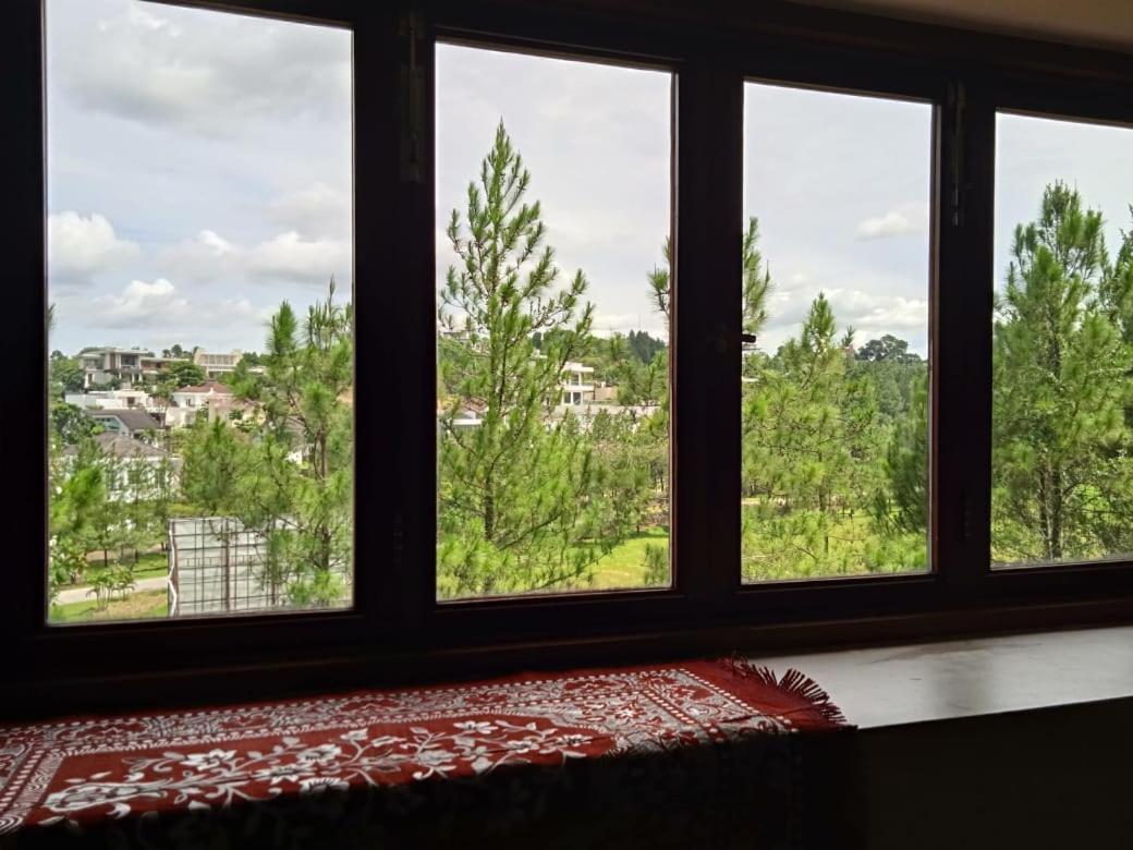 Villa Gathering Yuni Syahla Citaringgul Eksteriør billede